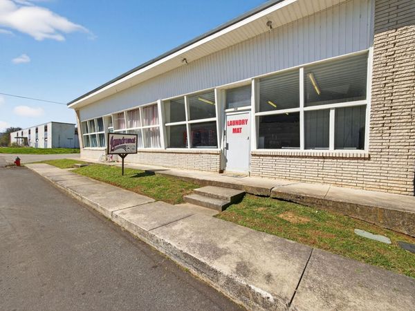 701 N Murray St , Gainesboro, TN 38562