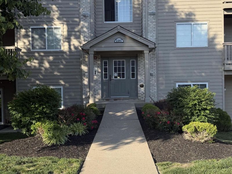 2207 Teal Briar Lane, Unit 103, Burlington, KY 41005 Photo 1