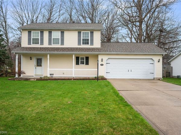 909 Lake Terrace Drive , Painesville, OH 44077