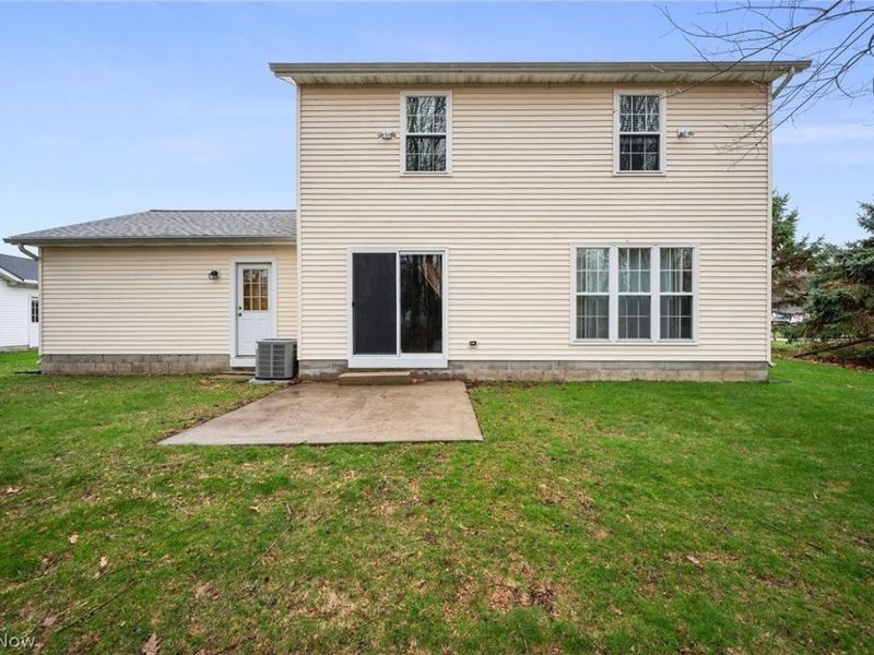 909 Lake Terrace Drive, Painesville, OH 44077 Photo 4