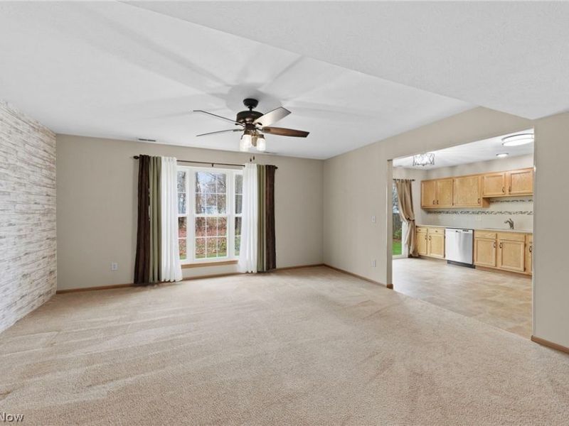 909 Lake Terrace Drive, Painesville, OH 44077 Photo 8