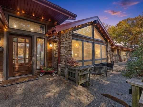 17450 Railroad Cut Road , Rogers, AR 72756