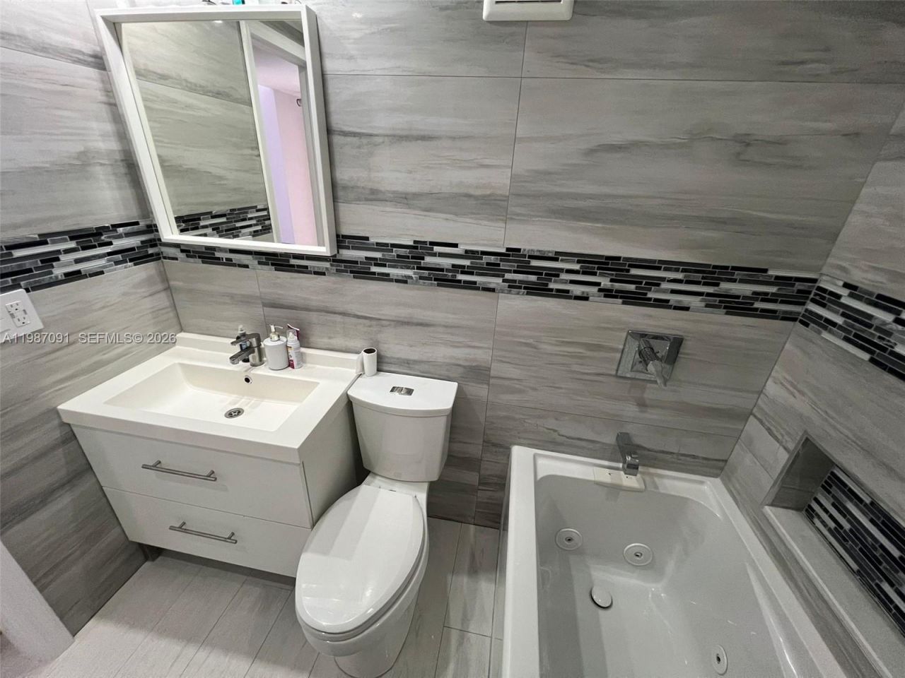 1301 NE Miami Gardens Dr , Unit 1013W, Miami, FL 33179 Photo