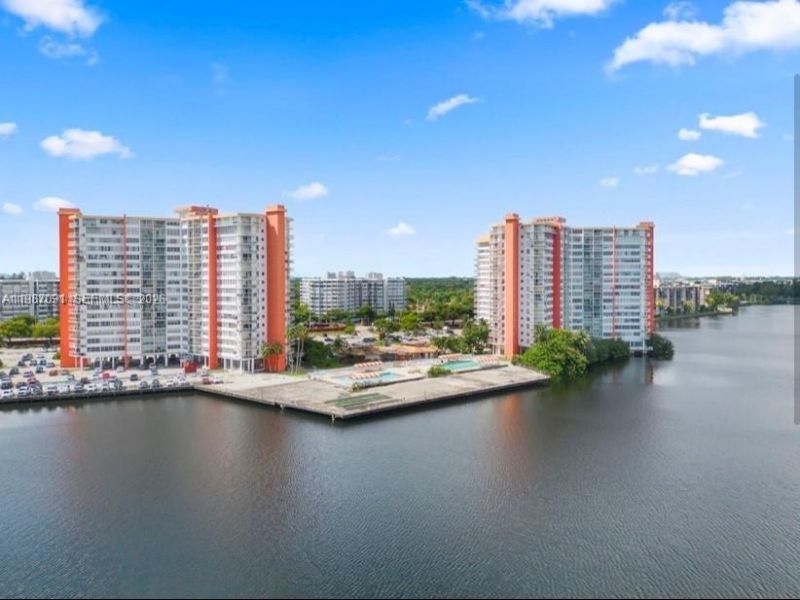 1301 NE Miami Gardens Dr , Unit 1013W, Miami, FL 33179 Photo