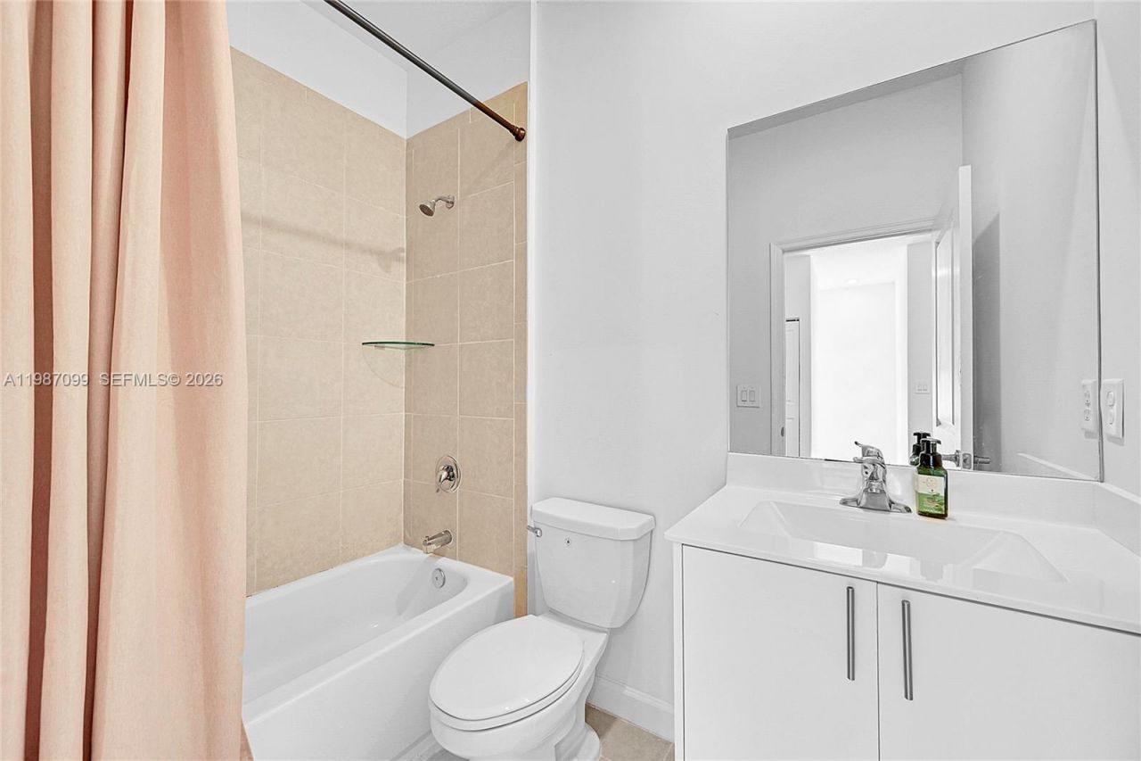 20357 NW 4th Path , Miami Gardens, FL 33169 Photo