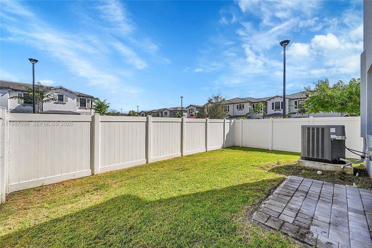 20357 NW 4th Path , Miami Gardens, FL 33169 Photo