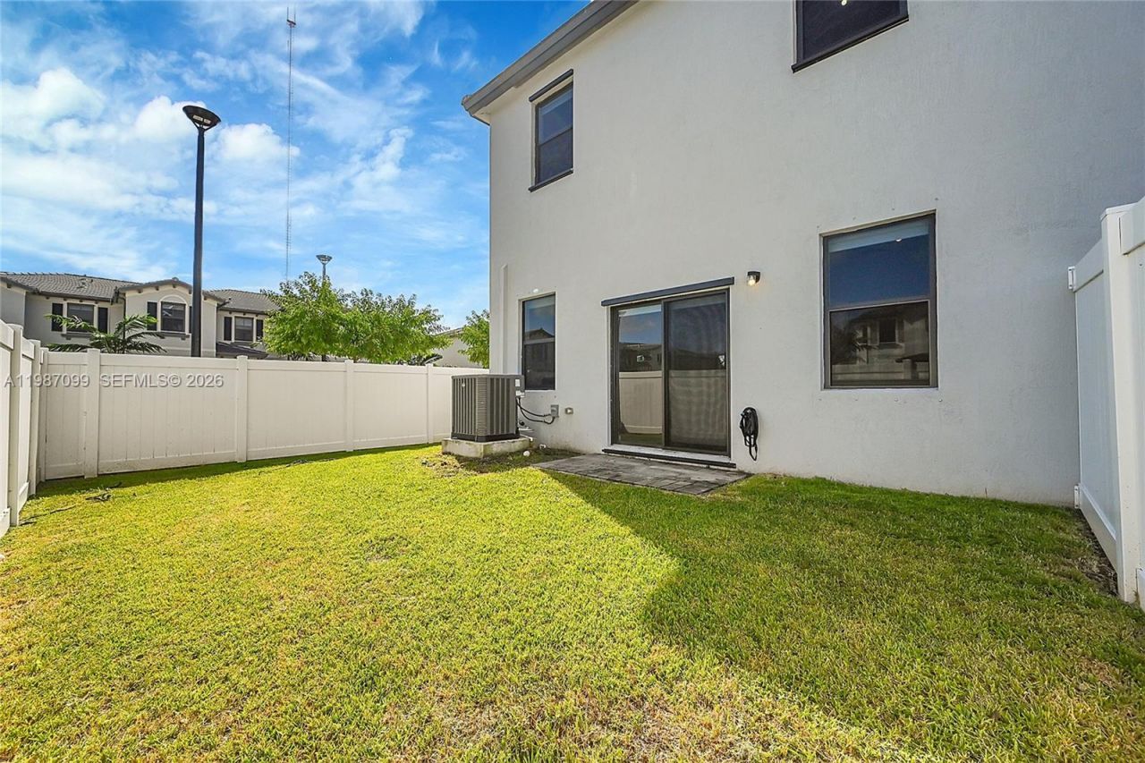 20357 NW 4th Path, Miami Gardens, FL 33169 Photo