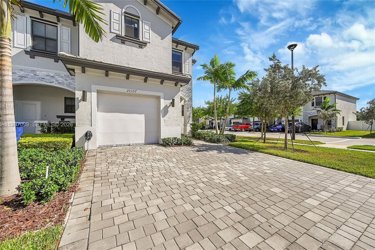 20357 NW 4th Path, Miami Gardens, FL 33169 Photo