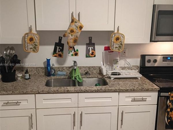 5620 NW 3rd Ave , Miami, FL 33127