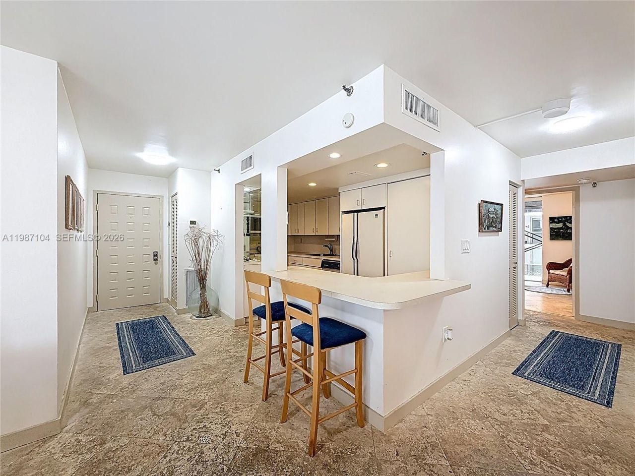 6061 Collins Ave , Unit 12D, Miami Beach, FL 33140 Photo