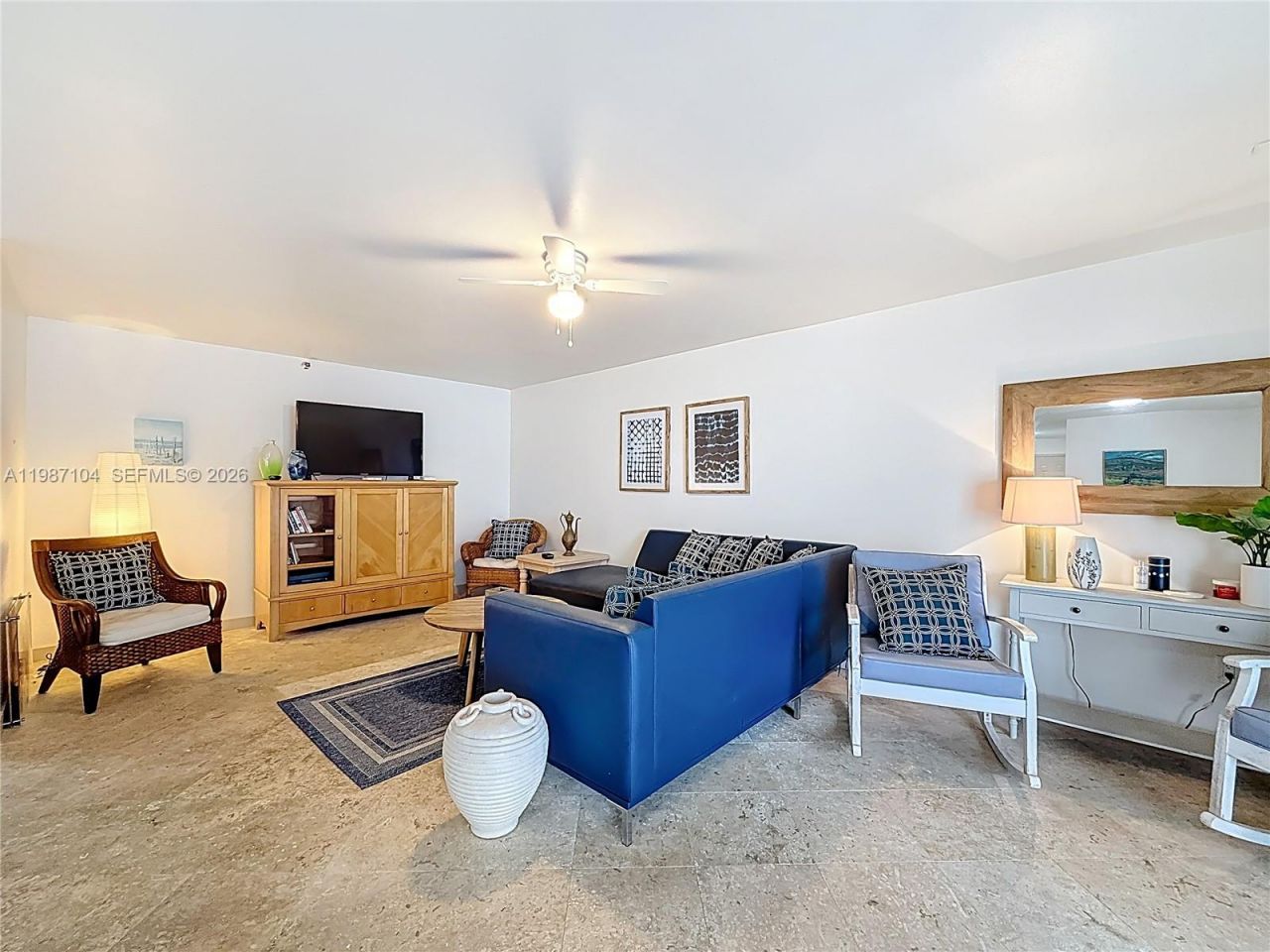 6061 Collins Ave , Unit 12D, Miami Beach, FL 33140 Photo