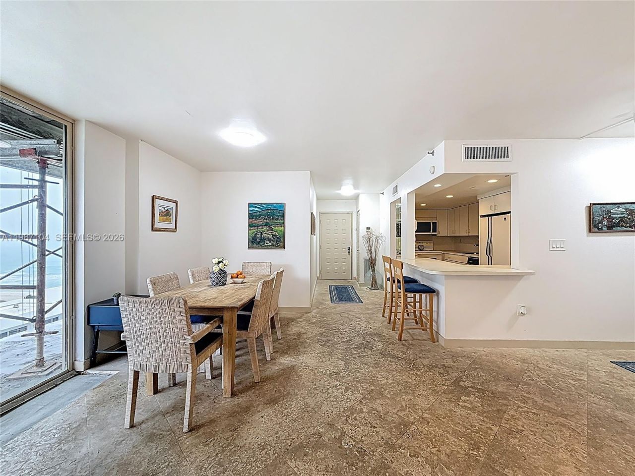 6061 Collins Ave , Unit 12D, Miami Beach, FL 33140 Photo