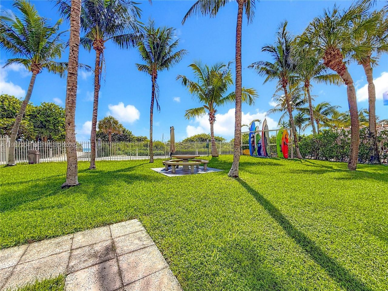 6061 Collins Ave , Unit 12D, Miami Beach, FL 33140 Photo