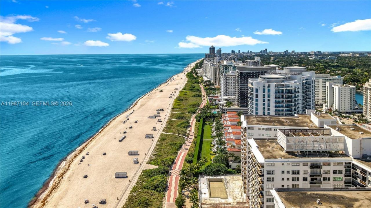 6061 Collins Ave , Unit 12D, Miami Beach, FL 33140 Photo
