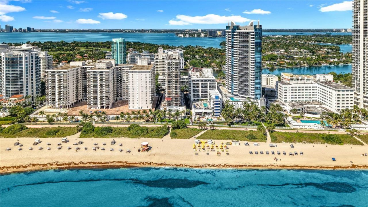 6061 Collins Ave , Unit 12D, Miami Beach, FL 33140 Photo