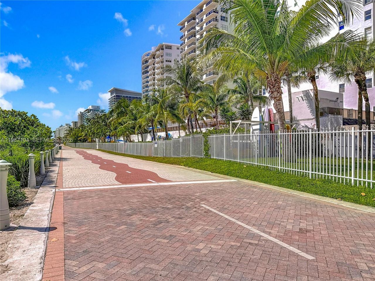 6061 Collins Ave , Unit 12D, Miami Beach, FL 33140 Photo