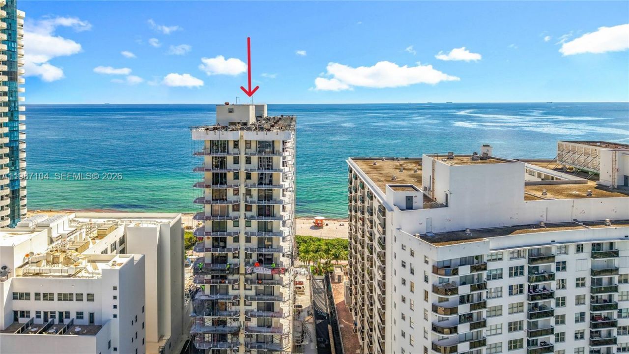 6061 Collins Ave , Unit 12D, Miami Beach, FL 33140 Photo