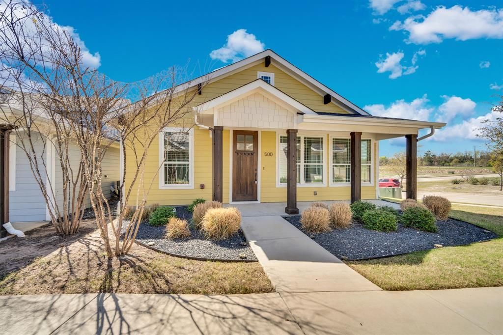 500 Woodside Trail, Waxahachie, TX 75165 Main Photo