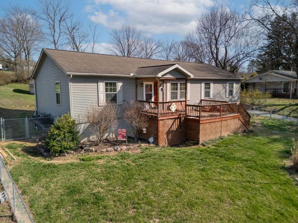 745 St. Rt. 3&12, Hinton, WV 25951