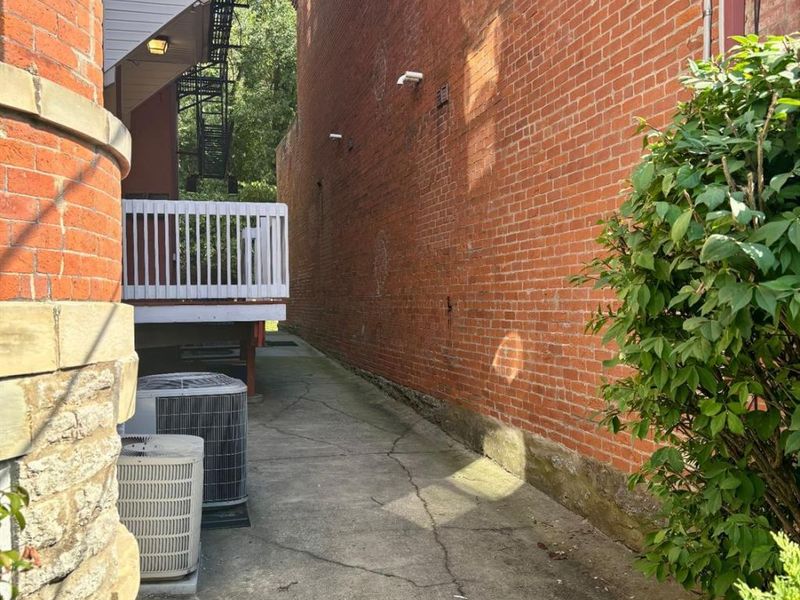 2114 Fulton Avenue, Unit 2, Cincinnati, OH 45206 Photo 3