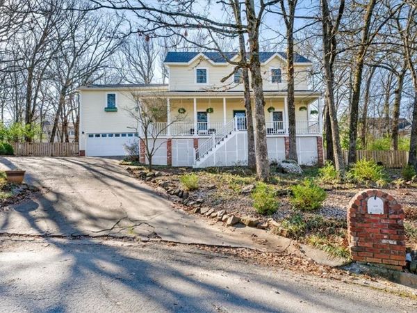 3235 E Charing Cross, Fayetteville, AR 72703