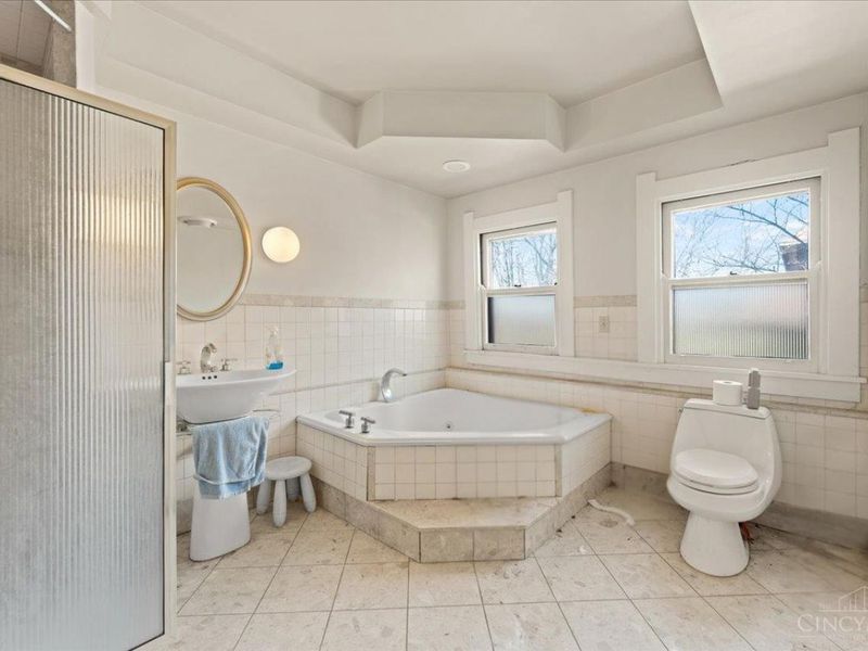 558 Howell Avenue, Cincinnati, OH 45220 Photo 26