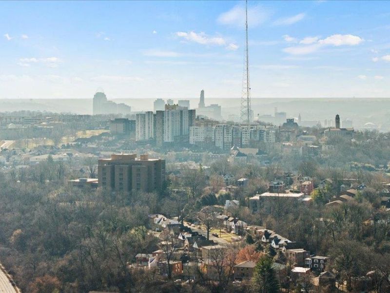 558 Howell Avenue, Cincinnati, OH 45220 Photo 32