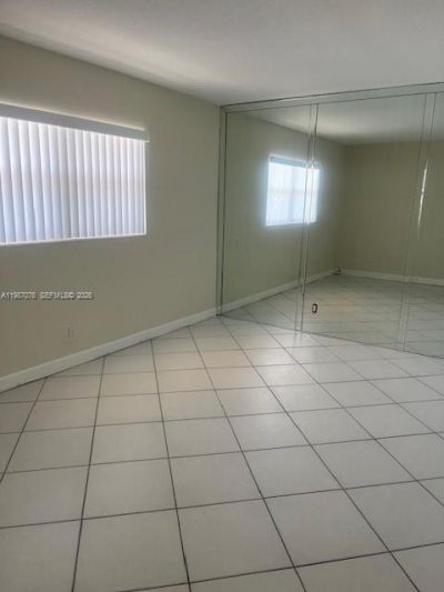 5050 Bayview Dr , Unit 17, Fort Lauderdale, FL 33308 Photo