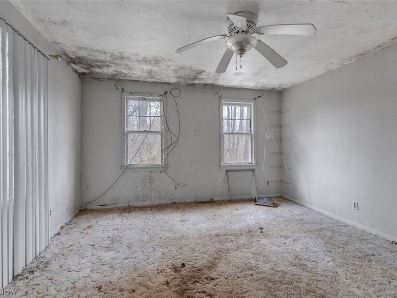 229 W 130th Street, Hinckley, OH 44233 Photo 5