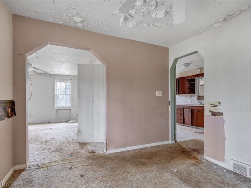 229 W 130th Street, Hinckley, OH 44233 Photo 7