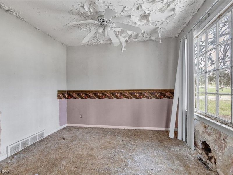 229 W 130th Street, Hinckley, OH 44233 Photo 8