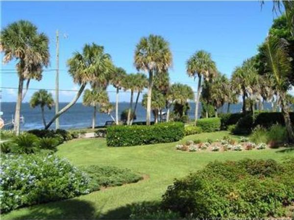 10205 S Indian River Drive, Fort Pierce, FL 34982