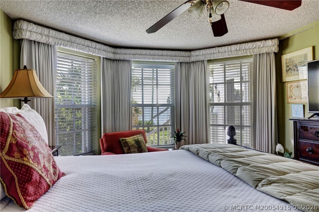 10205 S Indian River Drive, Fort Pierce, FL 34982 Photo