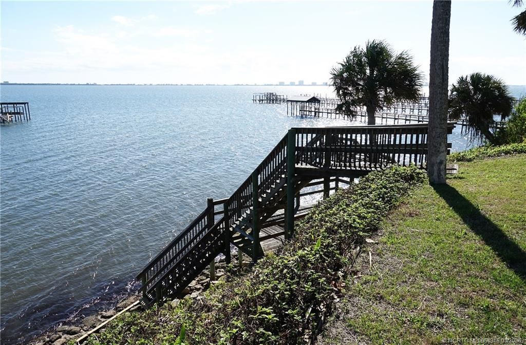 10205 S Indian River Drive, Fort Pierce, FL 34982 Photo