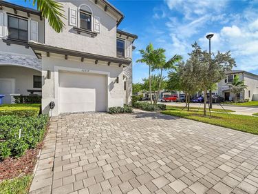 20357 NW 4TH PATH , MIAMI, FL 33169