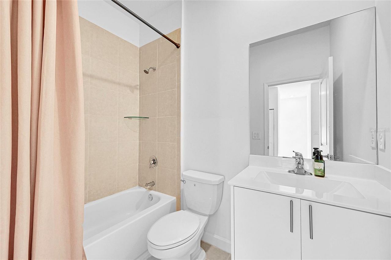 20357 NW 4th Path , Miami, FL 33169 Photo