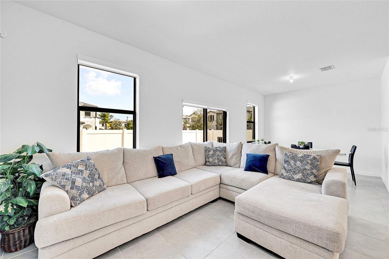 20357 NW 4th Path , Miami, FL 33169 Photo