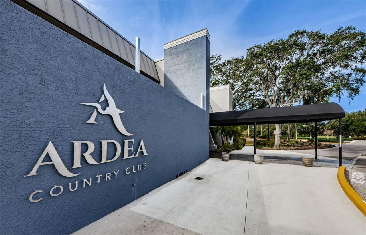 4777 Edge Park Drive , Oldsmar, FL 34677 Photo