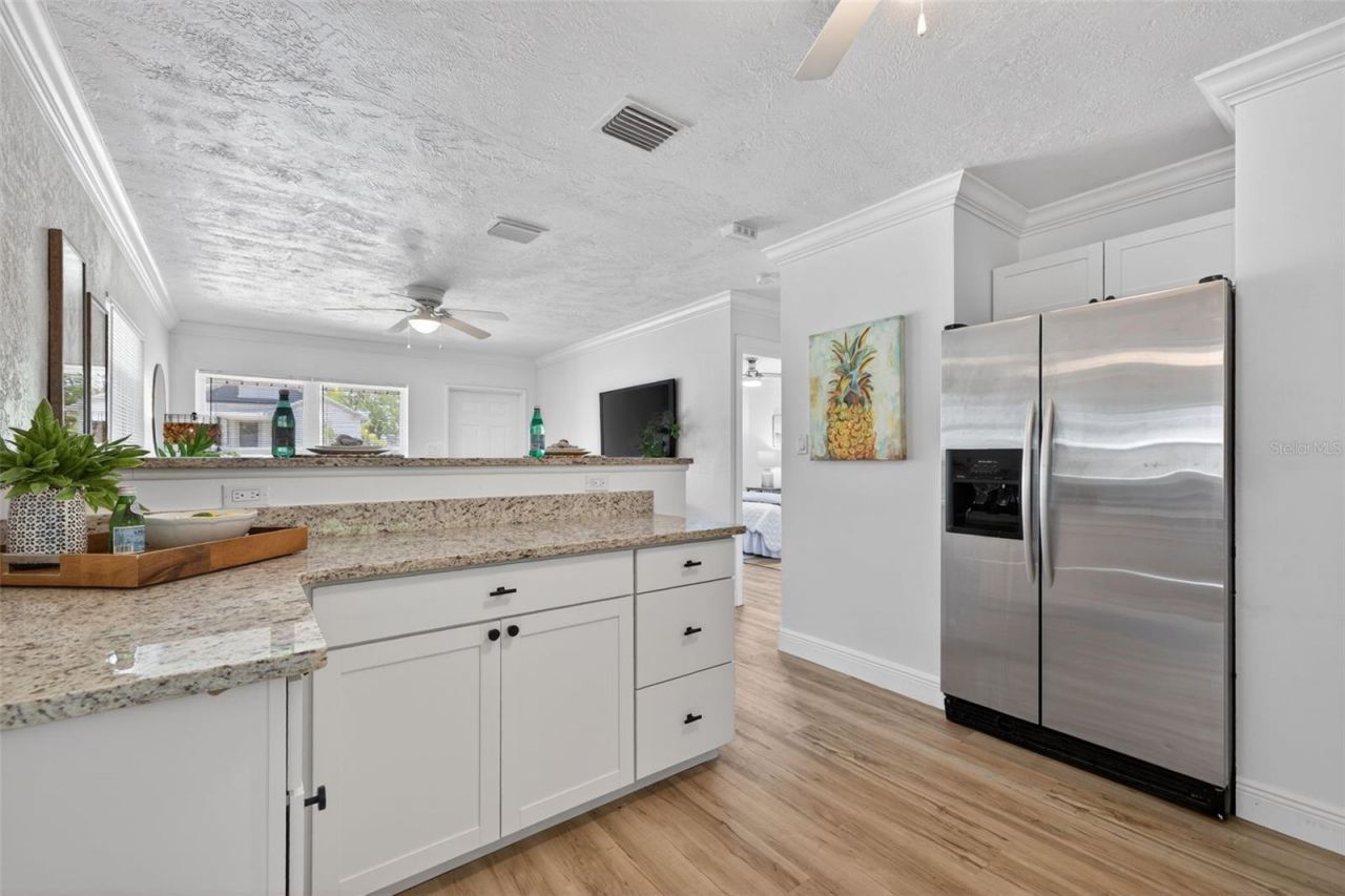 5627 Commonwealth Avenue N, Saint Petersburg, FL 33703 Photo