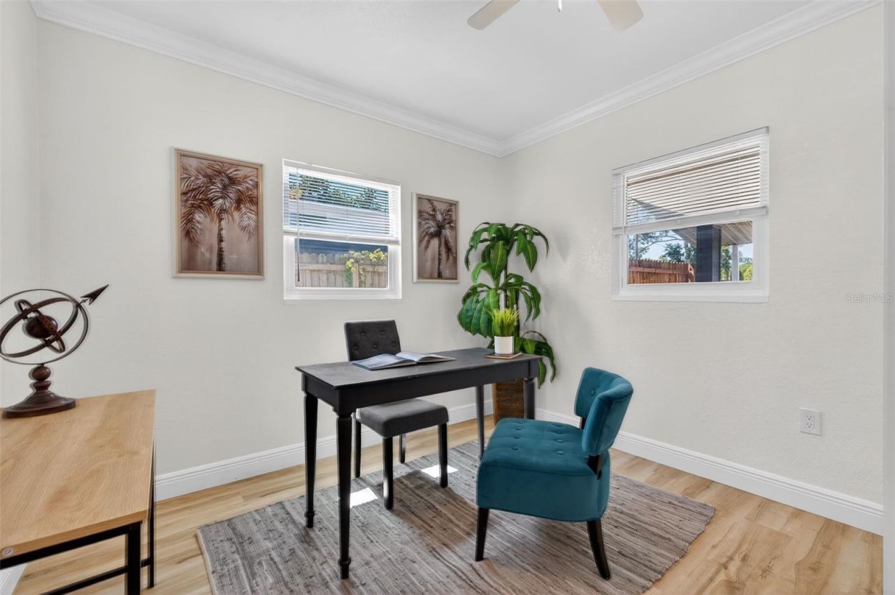 5627 Commonwealth Avenue N, Saint Petersburg, FL 33703 Photo