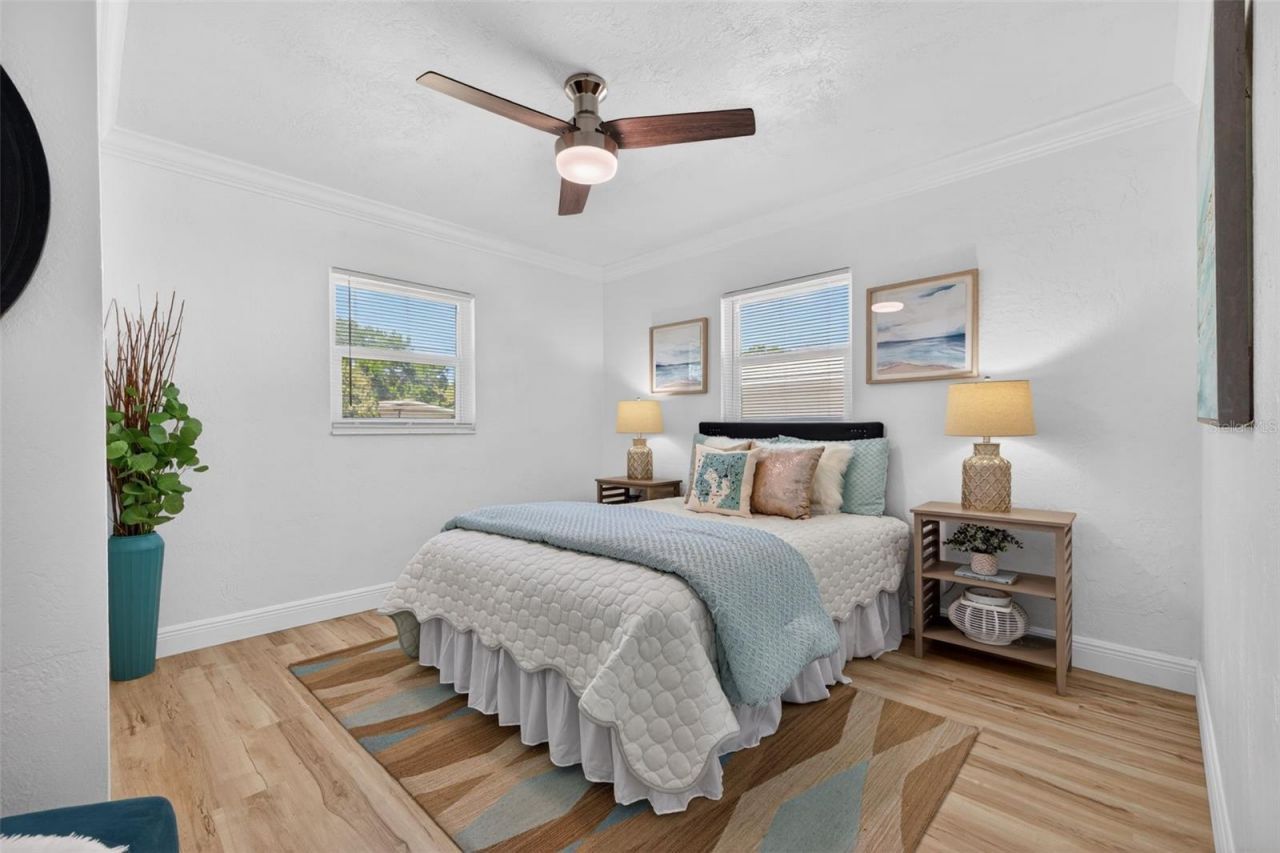 5627 Commonwealth Avenue N, Saint Petersburg, FL 33703 Photo