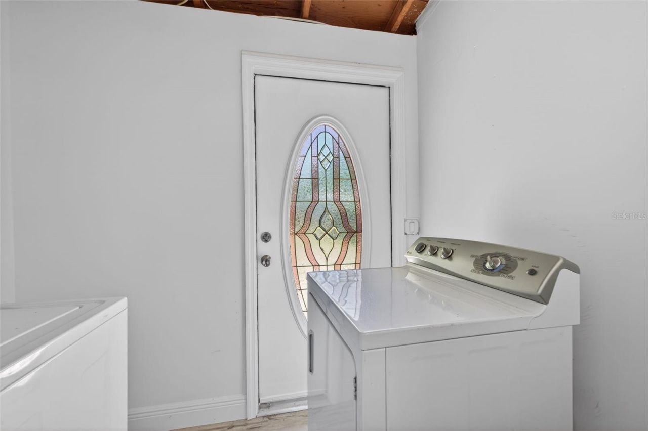 5627 Commonwealth Avenue N, Saint Petersburg, FL 33703 Photo