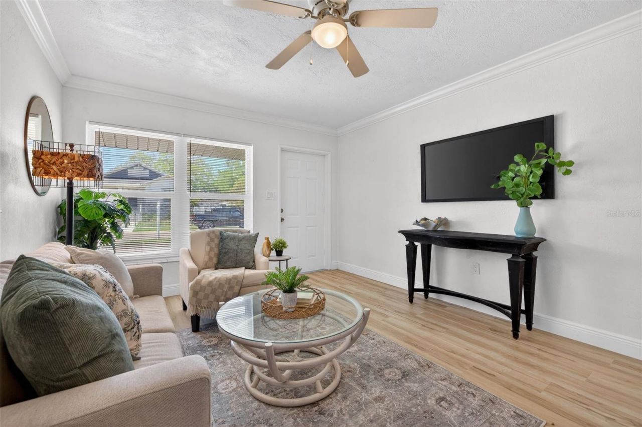 5627 Commonwealth Avenue N, Saint Petersburg, FL 33703 Photo