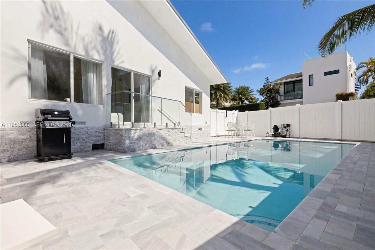 12 Adams Road, Ocean Ridge, FL 33435 Photo