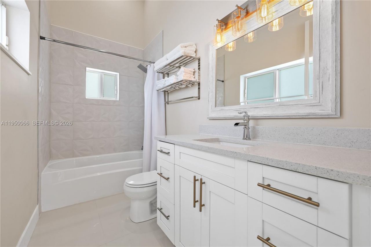 12 Adams Road, Ocean Ridge, FL 33435 Photo