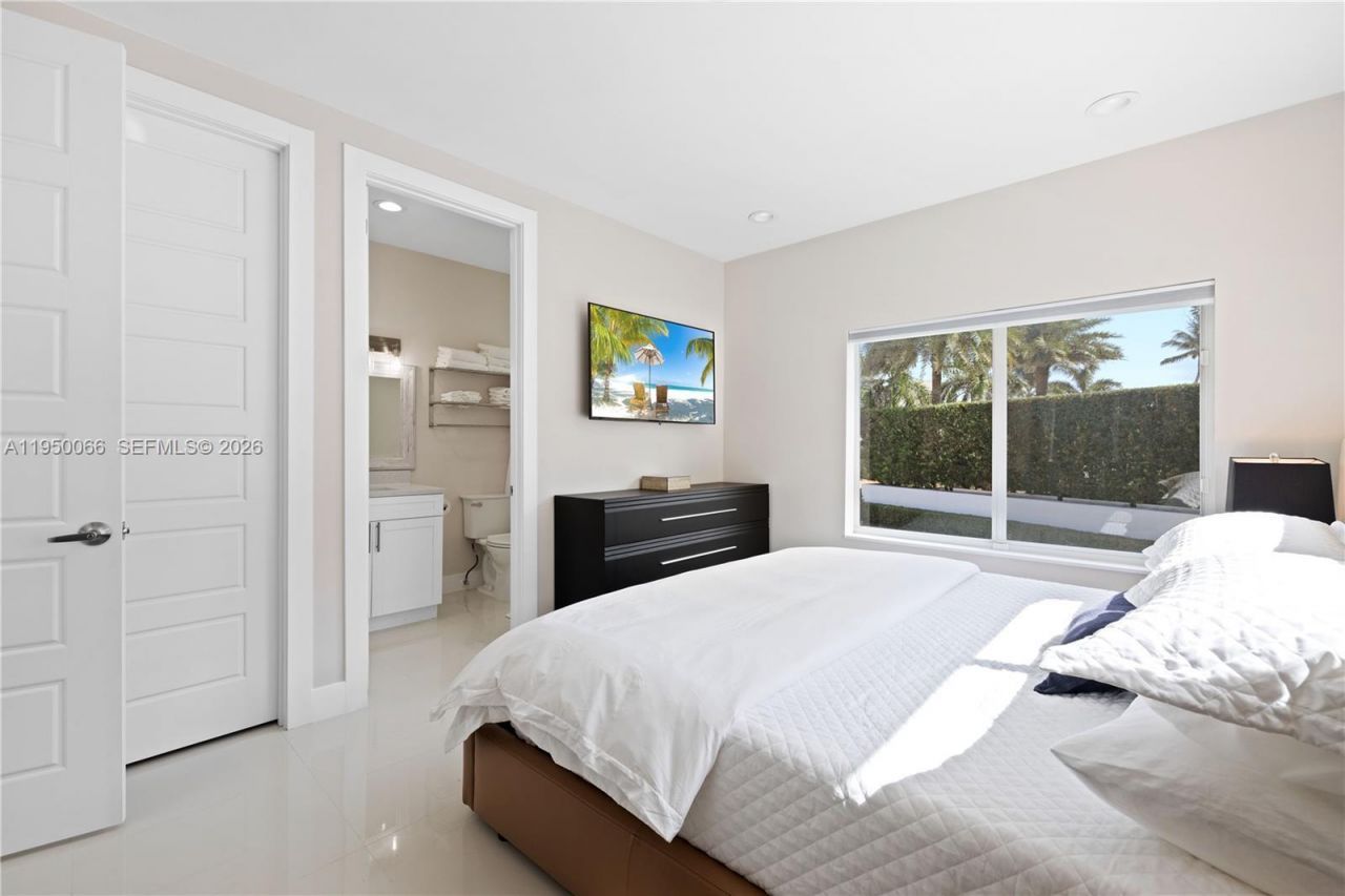 12 Adams Road, Ocean Ridge, FL 33435 Photo