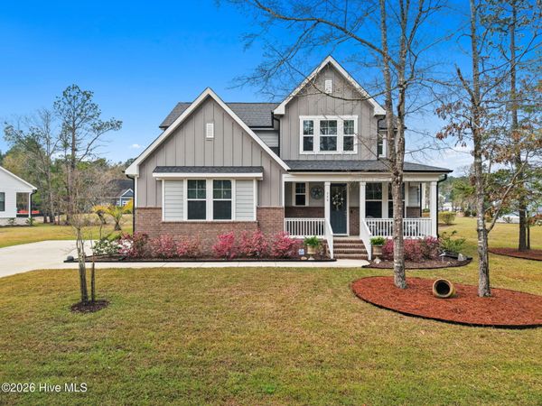 759 Hollybriar Loop Road SE, Bolivia, NC 28422