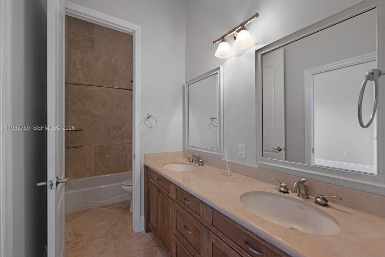 16230 SW 89th Ct, Palmetto Bay, FL 33157 Photo