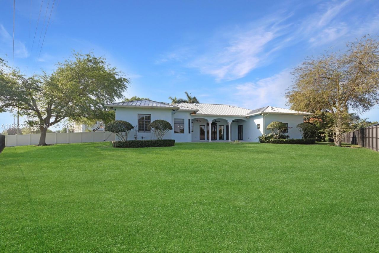 16230 SW 89th Ct, Palmetto Bay, FL 33157 Photo