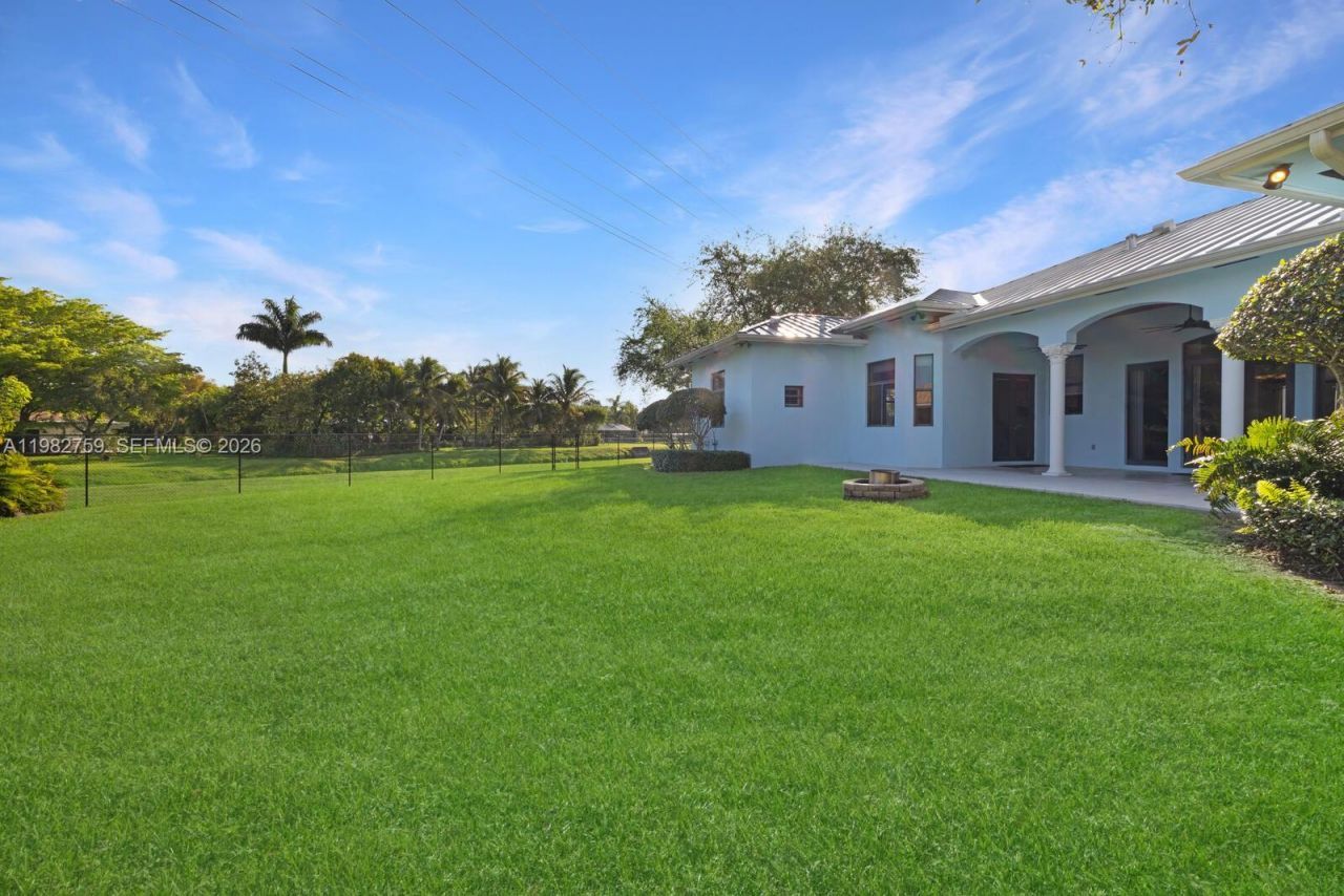 16230 SW 89th Ct, Palmetto Bay, FL 33157 Photo